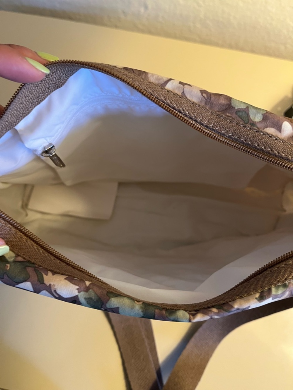 LeSportsac Floral Crossbody Bag in Taupe, Green and Cream - Picture 5 of 8